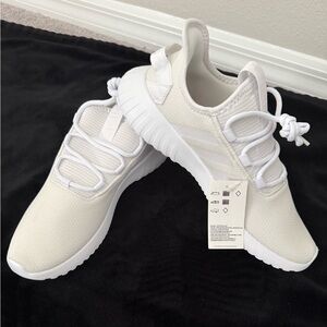 NEW Adidas Kaptir Flow 11 M